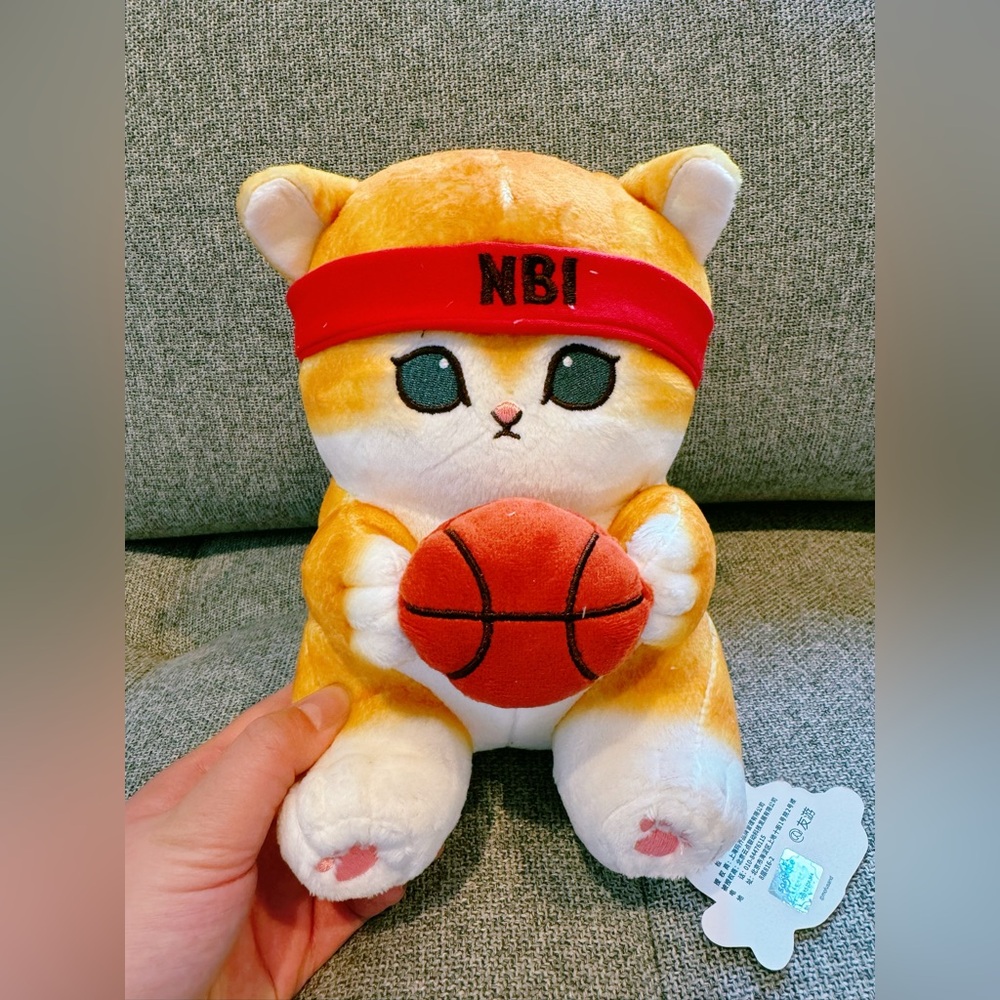 Mofusand basketball plush